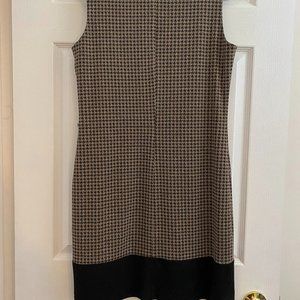 Wool tweed mini dress with side buttons and front pocket ladies size 8